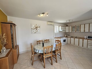 Apartment Betina Features 8