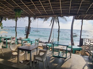 5 minutes walk from RBS Villa