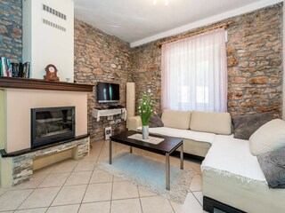 Holiday house Puljane Features 16
