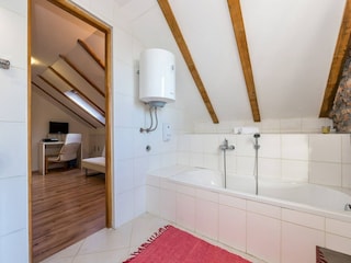 Ferienhaus Puljane Ausstattung 24