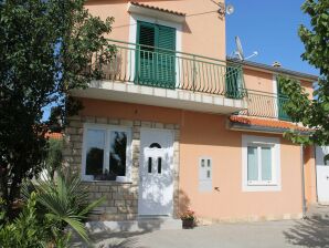 Cozy countryside apartment in Bristane - Ključ - image1