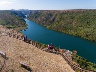 Apartamento Ključ Entorno 24