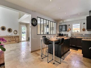 Apartment Saint-Cannat  12