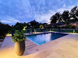 Apartment Saint-Cannat  25