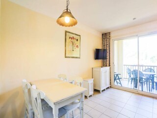 Apartment Grospierres  17