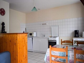 Apartment Montaignac-Saint-Hippolyte  6