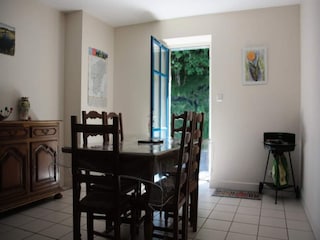 Apartment Montaignac-Saint-Hippolyte  8