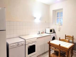 Apartment Montaignac-Saint-Hippolyte  2