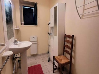 Apartment Montaignac-Saint-Hippolyte  17