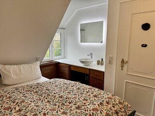 Doppelschlafzimmer (160 x 200 cm)