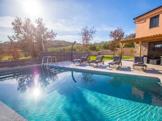 Pool und Ferienhaus sind zur Alleinnutzung
