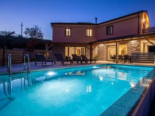 Maison de vacances Karojba Enregistrement extérieur 11