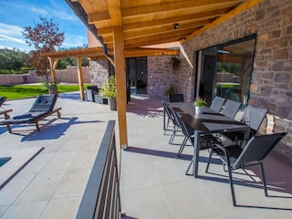 Übderdachte Terrasse