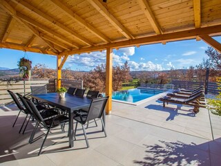 Terrassenausgang, von dem Esszimmer aus