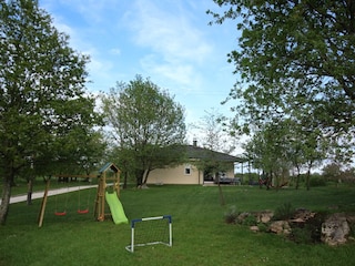 Villa Leonika