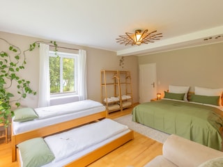 Großes Schlafzimmer #1 im Erdgeschoss