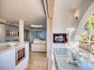 Apartment Portals Nous  15