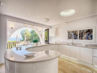 Apartment Portals Nous  17
