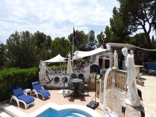 Apartment Portals Nous  34