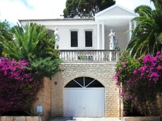 Apartment Portals Nous  42