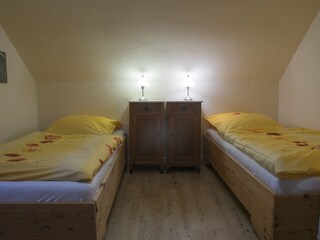 Schlafzimmer 2 im Giebel