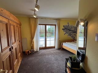 Schlafzimmer 1