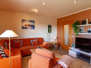 Wohn-/Essbereich mit offener Küche