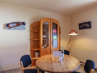 Wohn-/Essbereich mit offener Küche