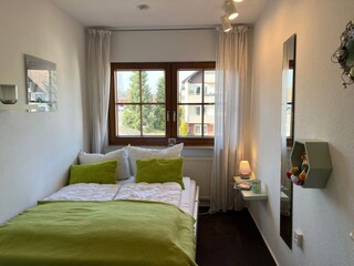 Schlafzimmer 4