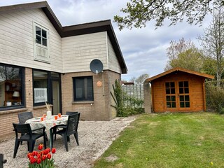 Garten mit Gartenhaus