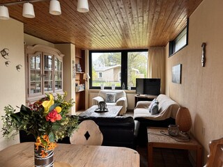 Esszimmer und Wohnzimmer
