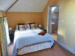 Holiday house Charming mews cottage with modern comfort, No Deposit - Beeston - image1