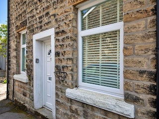 Holiday cottage Buxton Outdoor Recording 3