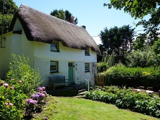 Holiday cottage Mawgan Porth Outdoor Recording 11