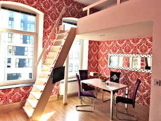 Treppe zum Hochbett für bis zu zwei Personen