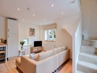 Holiday cottage Cheltenham Features 16