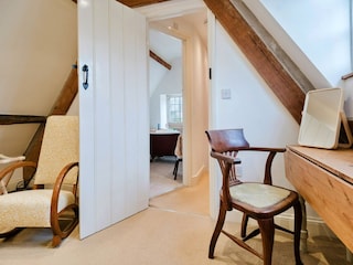 Cottage Cheltenham  24