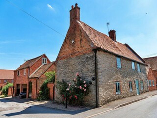 Apartment Newark Outdoor Recording 3