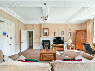 Apartment Welt Features 11