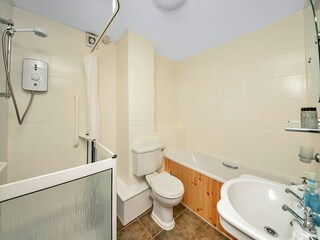 Apartment Welt Features 13