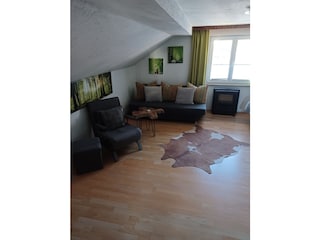 Wonhzimmer mit direkten Blick auf die Zugspitze
