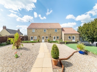 Castle Welt Outdoor Recording 1