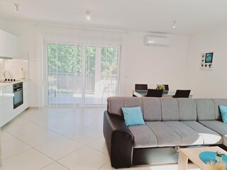 Apartment Kastel Stafilic Features 29