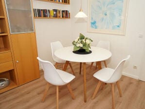 Ferienhaus Wohnung F8