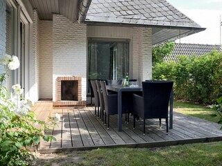 Blick auf die Terrasse.