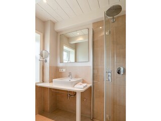 Das zweite Duschbad im OG.