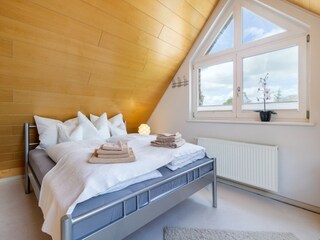 Schlafzimmer 6 im Dachgeschoss