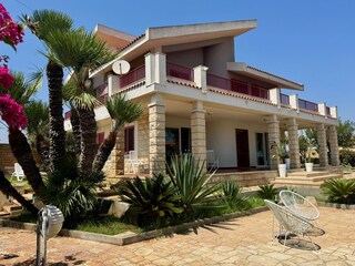 Viel Platz rund ums Haus.