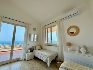 4. Schlafzimmer mit Meerblick