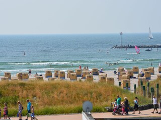 Badestrand mit Wellengang